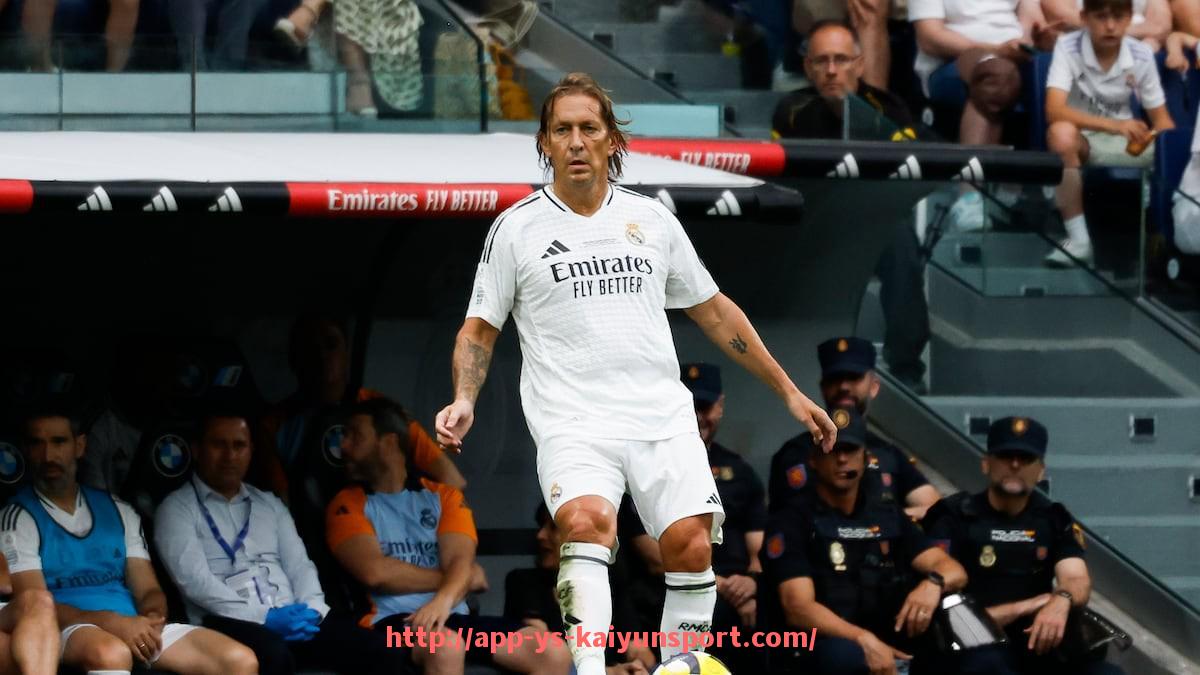 开云体育官网app下载-世俱杯比赛控球时间分析及控球战术变动解读