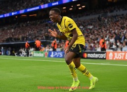 开云体育官网app下载-2020年西甲联赛的用球标准与球员表现分析